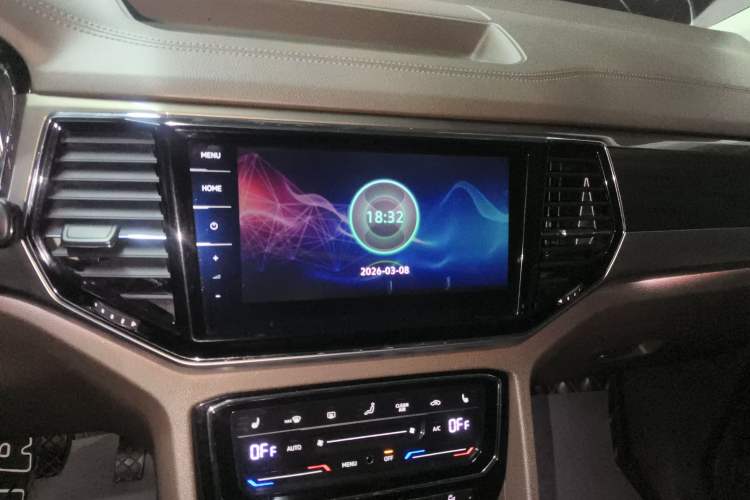 Used Volkswagen Viloran 2020 330TSI Luxury Edition
