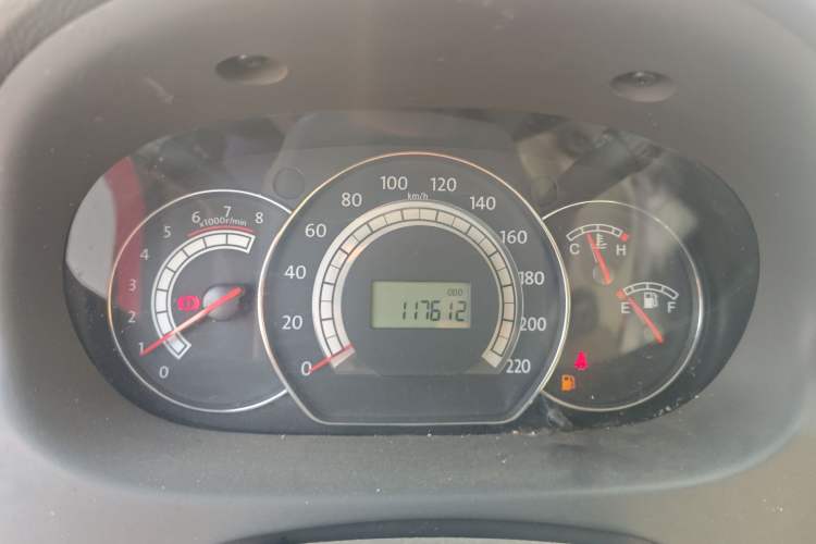 Used JAC Group Refine M2 2011 1.8L MT Zunyi Model 5-Seater
