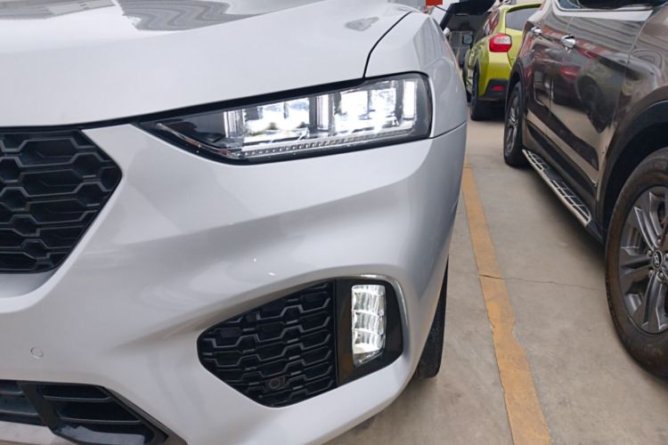 Used Wey VV7 2017 2.0T Flagship Model Left Front Headlight