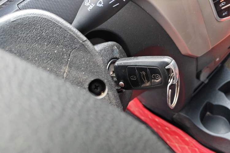 Used Haval H1 2016 Red Label 1.5L Manual Luxury Model
