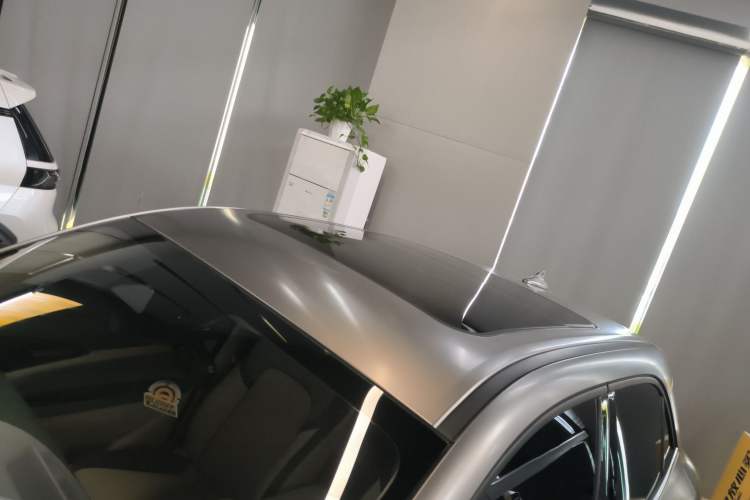 Used ORA Good Cat 2023 401 km Standard Range Premium Version Lithium Iron Phosphate
