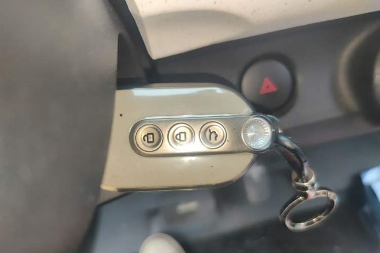 Used Wuling Hongguang MINIEV 2024 Third Generation 120 km Vehicle Key