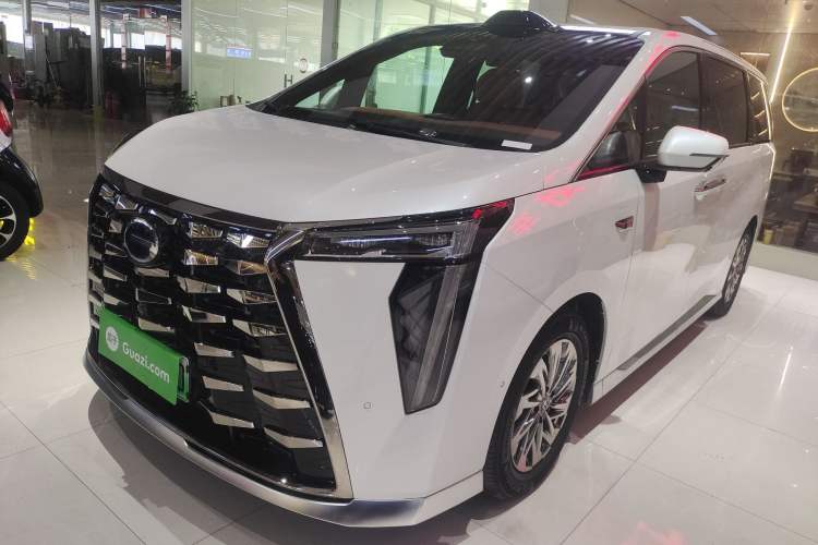 Used GAC Trumpchi Xiangwang M8 2025 Kunkun Series Ultra First-Class Cabin