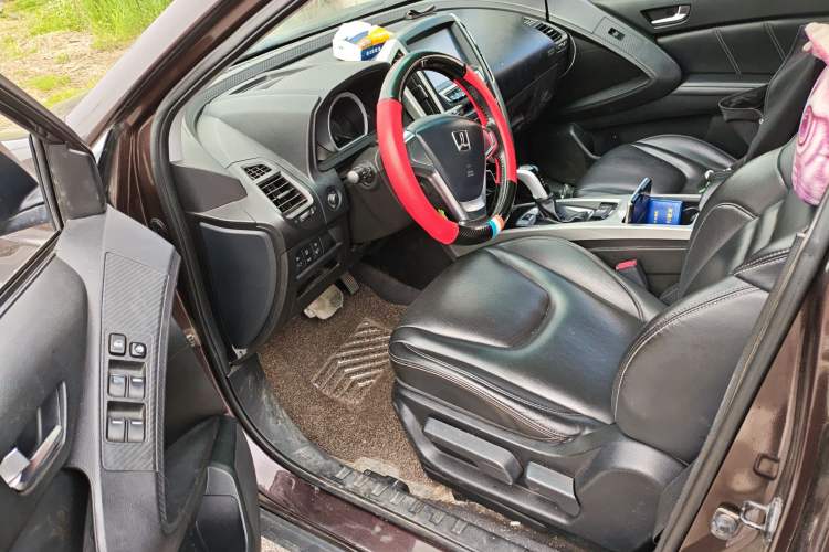 Used Luxgen U6 SUV 2015 1.8T Fashion Edition Driver Seat