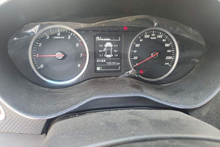 Used Baojun 730 2019 1.5L Manual Fashion Model 7-seater China VI
