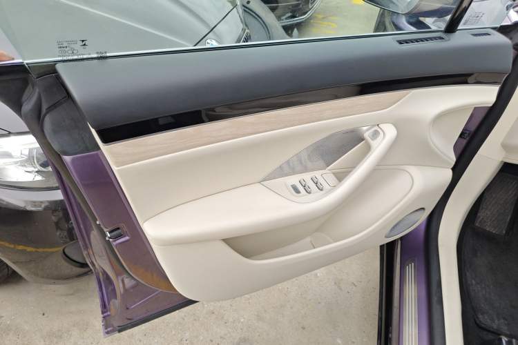 Used Hima Luxeed R7 2024 All-Electric 667 km Max
