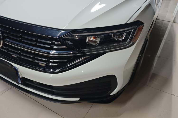 Used Volkswagen Sagitar 2025 Revised Version Three 300TSI DSG Excellence Edition
