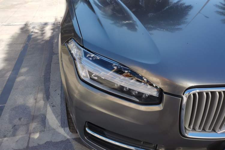 Used Volvo XC90 2019 T6 Zhiyi Edition 7-Seater China VI Standard
