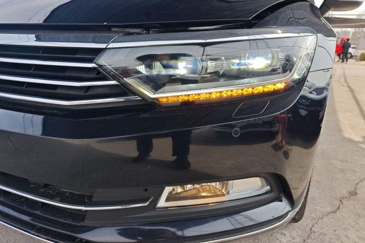 Used Volkswagen Magotan 2018 330TSI DSG Luxury Model Left Front Headlight