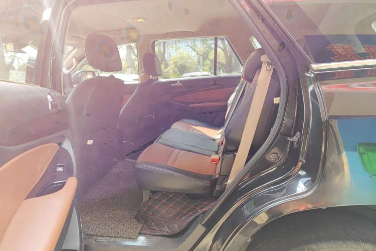 Used Foday Landfort 2017 1.9T Diesel Manual Two-Wheel Drive Flagship Edition 7 Seats