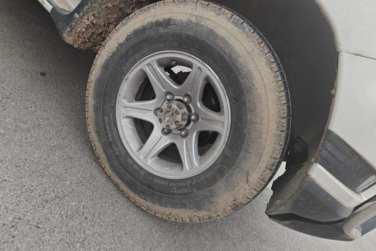 Used Leopaard Q6 2015 2.4L Manual 4x4 Excellence Edition
