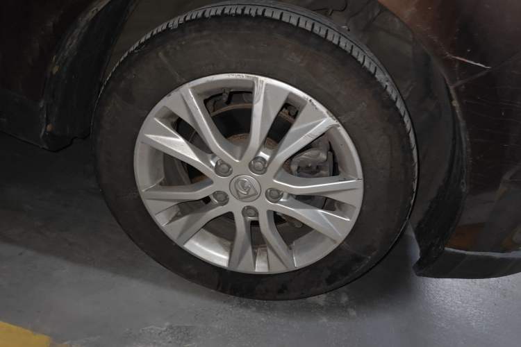 Used Baojun 730 2014 1.5L manual standard trim 7 seats