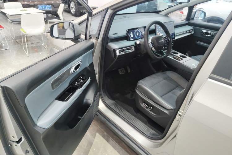 Used AION Y 2023 Younger Star Edition
