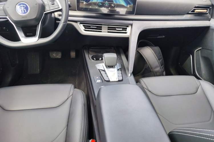 Used BYD Song Pro New Energy 2019 DM 1.5T Four-Wheel Drive Performance Edition Deluxe Model Gear Lever