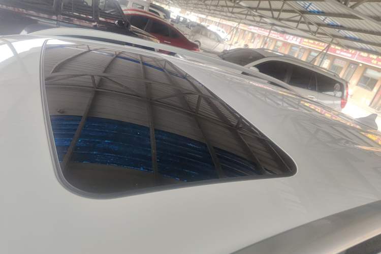 Used Haval H2 2016 Red-Label 1.5T Manual Two-Wheel Drive Luxury Model
