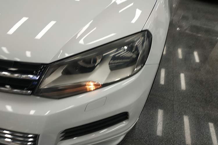 Used Volkswagen Touareg 2011 3.0 TSI Standard Version
