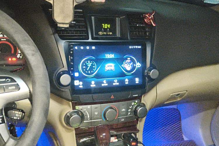 Used Toyota Highlander 2012 2.7L 2WD 5-Seater Elite Edition Audio And AC Panel