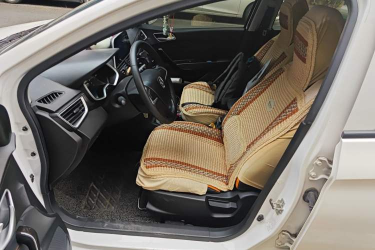 Used Baojun 310 2016 1.2L Manual Fashionable Edition
