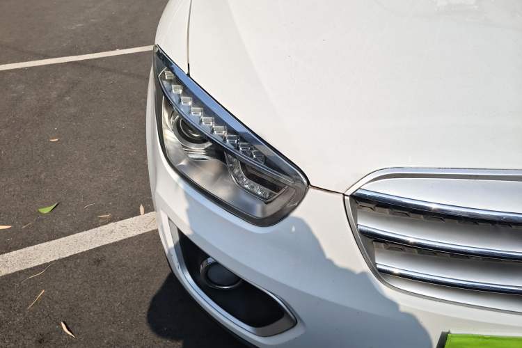 Used Bestune X80 2013 2.0L manual luxury version