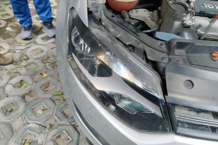 Used Volkswagen Polo 2013 1.4L Manual Fashion Edition