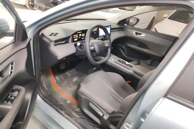 Used Roewe D6 2025 450 km Premium Edition
