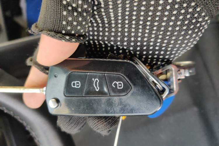 Used Volkswagen Polo 2016 1.4L Manual Fashion Model