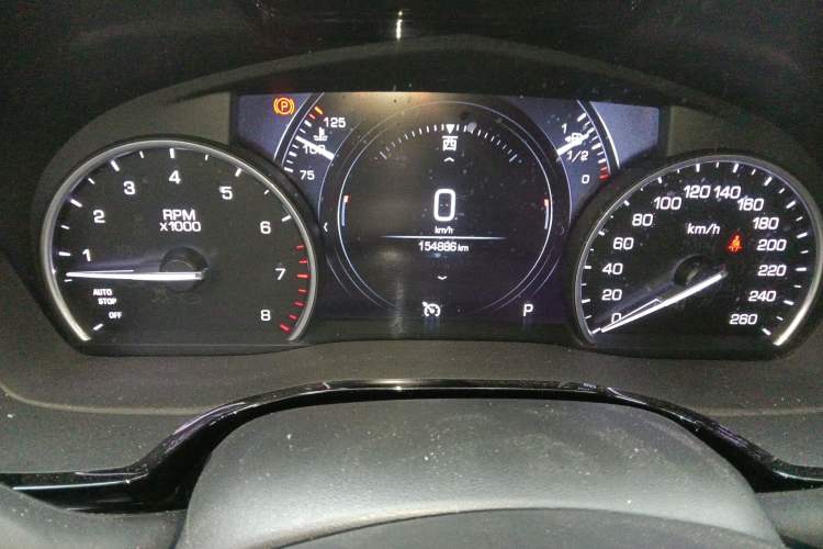 Used Cadillac XT5 2018 28T Four-Wheel Drive Luxury Model Odometer Close Up