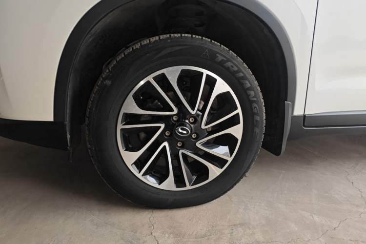 Used GAC Trumpchi GS4 2017 200T Manual Two-Wheel Drive Elite Edition Exterior 4