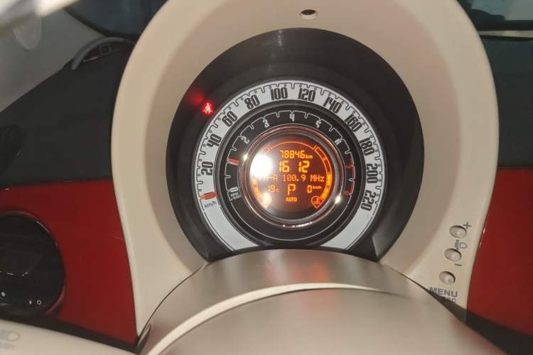 Used Fiat 500 2011 1.4L Fashion Edition Odometer Close Up