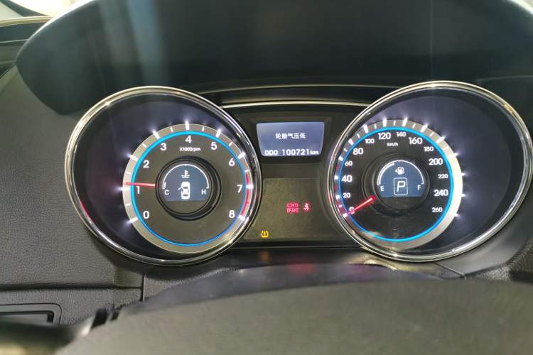 Used Hyundai Sonata 2011 2.0L Automatic Fashion Edition Instrument Cluster
