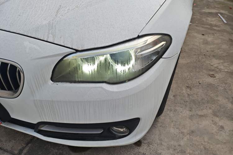 Used BMW 5 Series 2014 520Li Elegant Model
