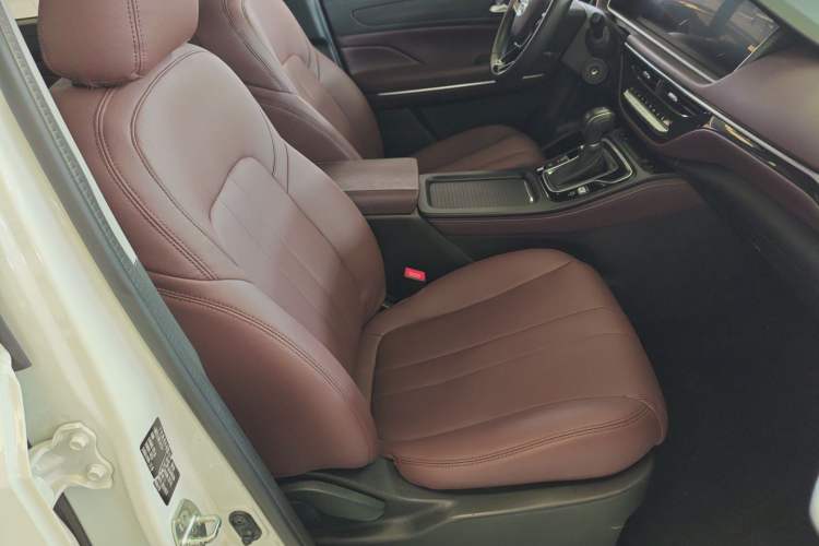 Used GAC Trumpchi M6 2021 PRO 270T DCT Elite Edition Right Front Seat