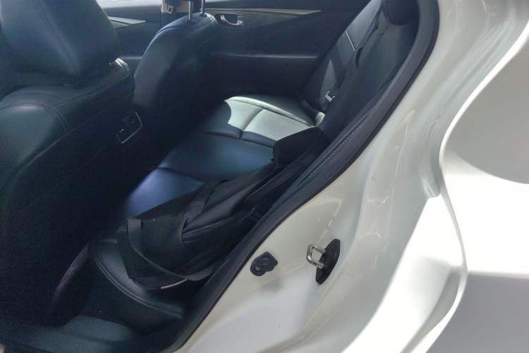 Used Infiniti Q50 2014 2.0T Luxury Edition