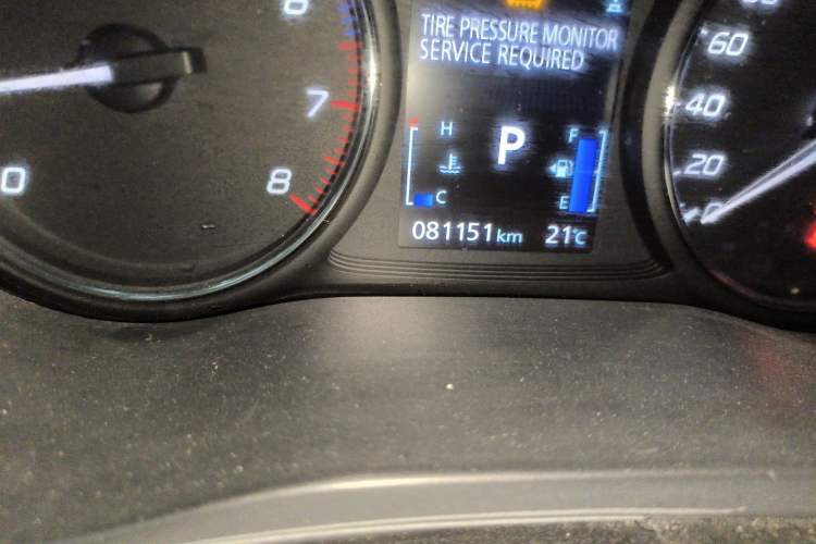 Used Mitsubishi Outlander 2019 2.4L 4x4 Zhi Xiang Edition 7 Seats China VI Standard