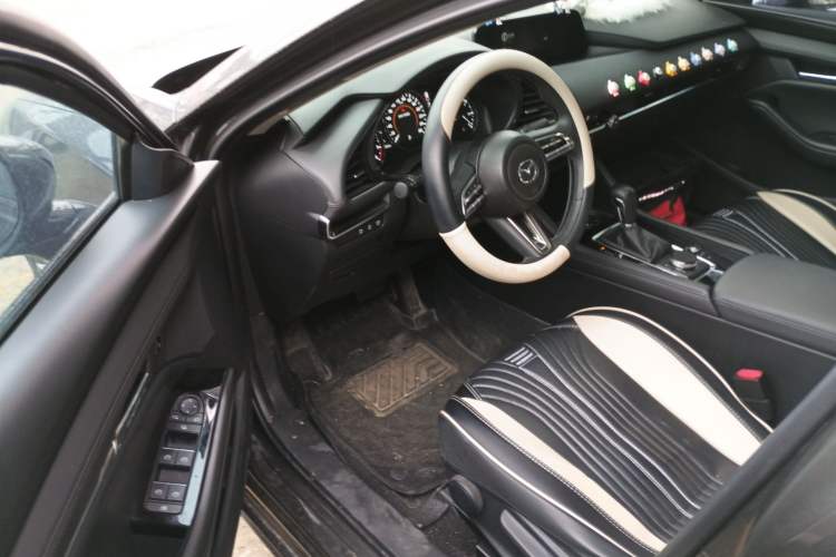 Used Mazda 3 Axela 2023 2.0L Automatic ZhiXuan Edition
