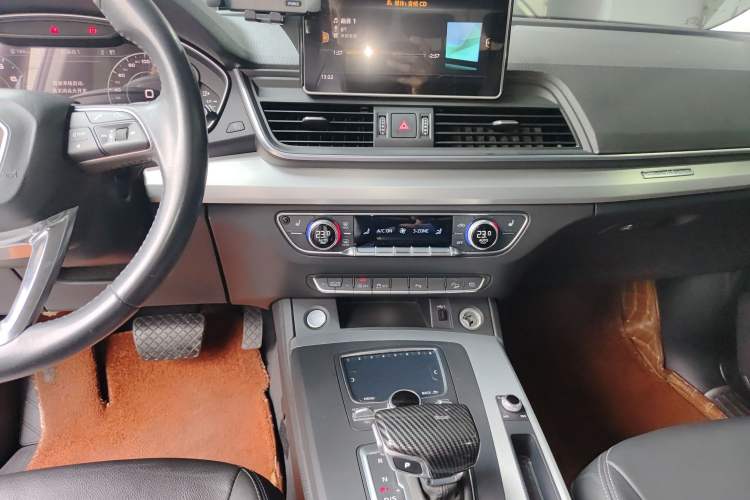 Used Audi Q5L 2020 Updated 40 TFSI Prestige Fashion Edition
