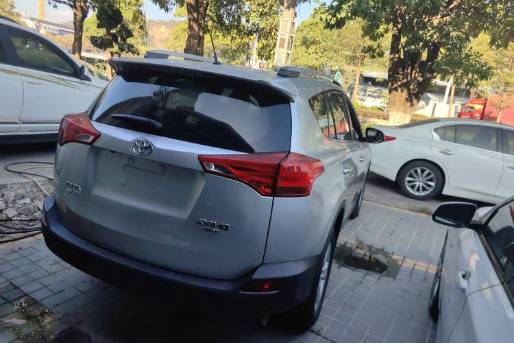 Used Toyota RAV4 2013 2.5L Automatic 4x4 Elite Edition
