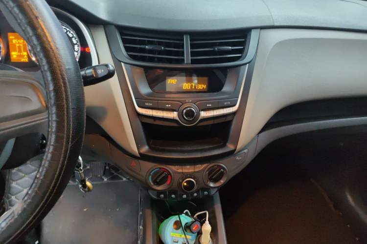 Used Chevrolet Sail 2015 Sail 3 1.3L Manual Ideal Edition Audio And AC Panel