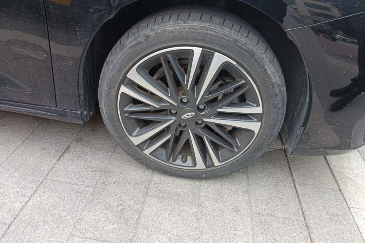 Used Chery Arrizo 8 2023 High-Performance Edition 2.0T DCT Powerfully Equipped
