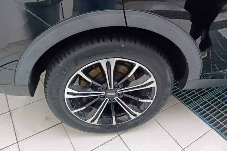 Used Wey VV6 2021 2.0T Two-Wheel Drive Smart Plus