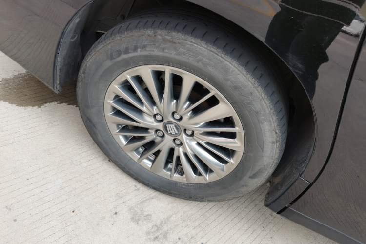 Used Toyota Vellfire 2021 Crown Dual-Engine 2.5L HV Prestige Edition Right Rear Wheel Hub