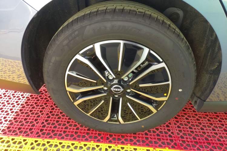 Used Nissan N6 2026 Model 180 Max
