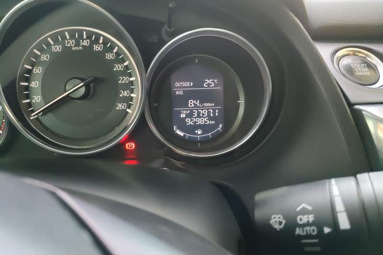 Used Mazda Atenza 2017 2.0L Blue Sky Luxury Edition Odometer Close Up