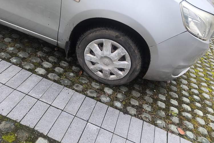 Used Chevrolet Sail 2010 Sedan 1.4L Manual Ideal Edition