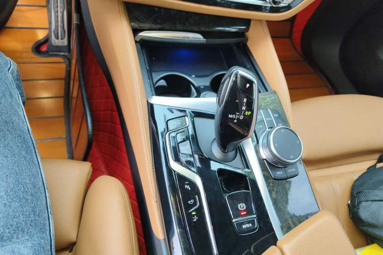 Used BMW 6 Series GT 2021 Restyled 630i M Sport Package Gear Lever