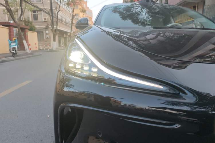 Used IM LS6 2023 Max Standard Edition Right Front Headlight