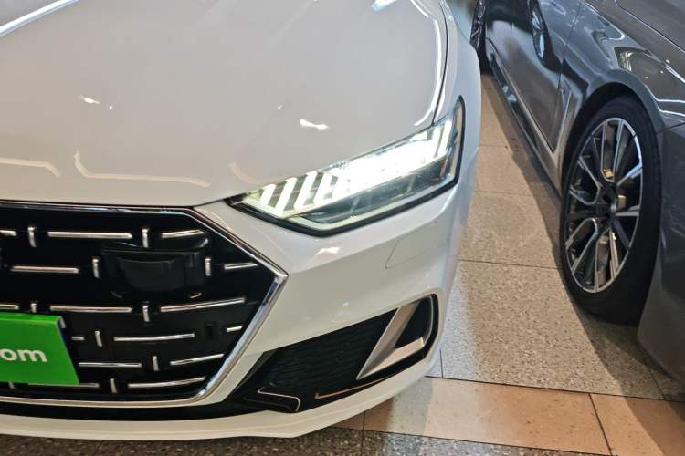 Used Audi A7L 2022 55 TFSI quattro S-line Zhiyuan Crystal Flow Package