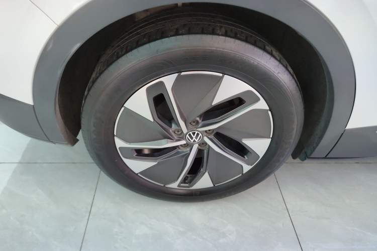 Used Volkswagen ID.4 CROZZ 2022 Long-Range PURE+ Edition
