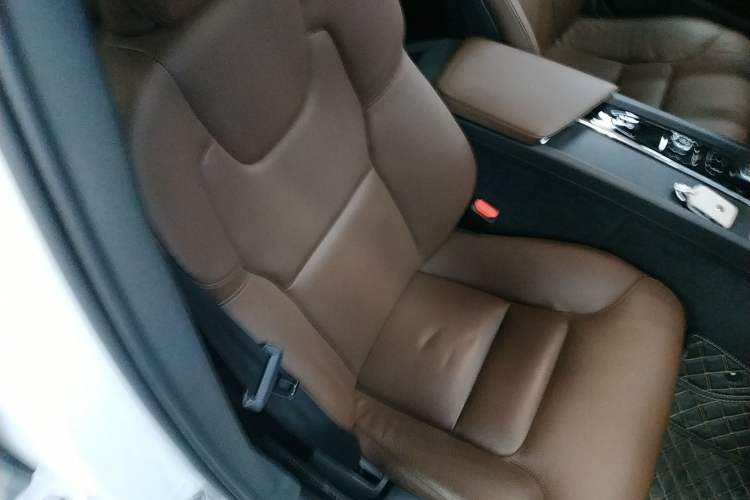 Used Volvo S60 2024 B4 Zhiyi Luxury Edition