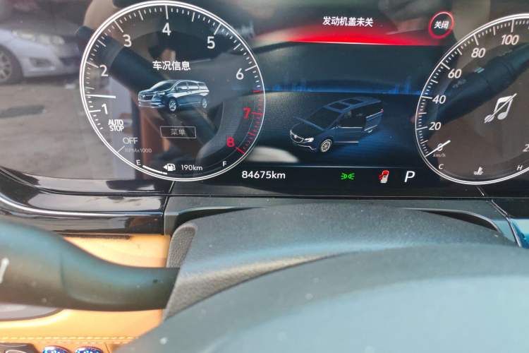 Used Buick GL8 2023 ES Lu Zun Comfort Model Odometer Close Up